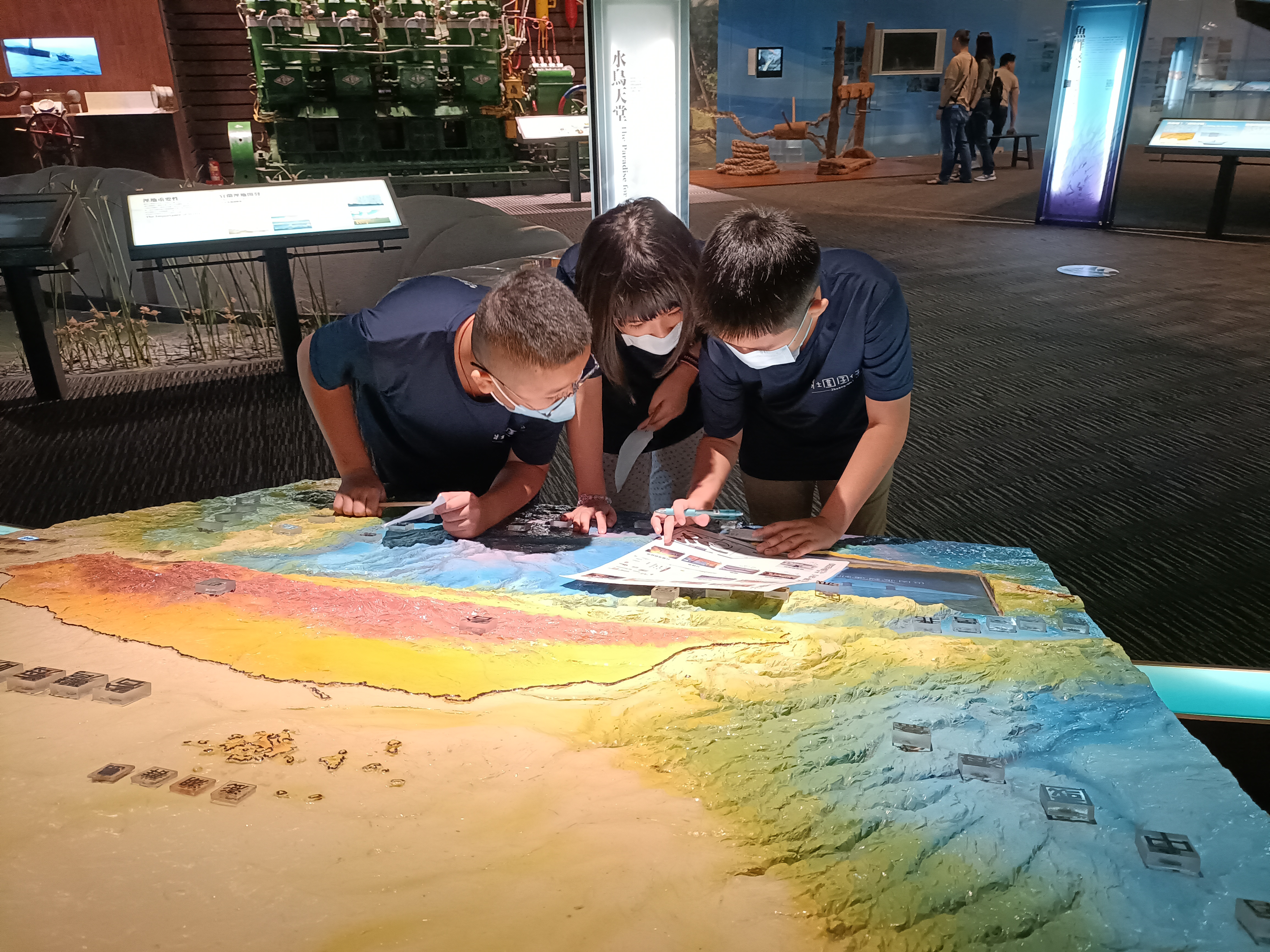 壯圍國小-蘭陽博物館_蘭博蒐查線，於海之層學習海洋與魚類的知識