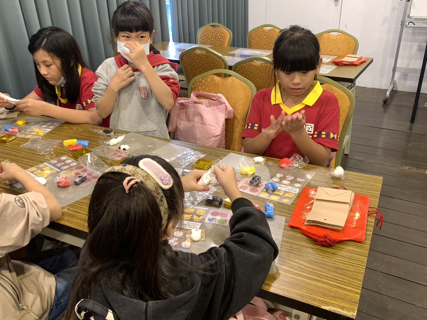 06_聆聽橫山書法藝術館的展覽解說