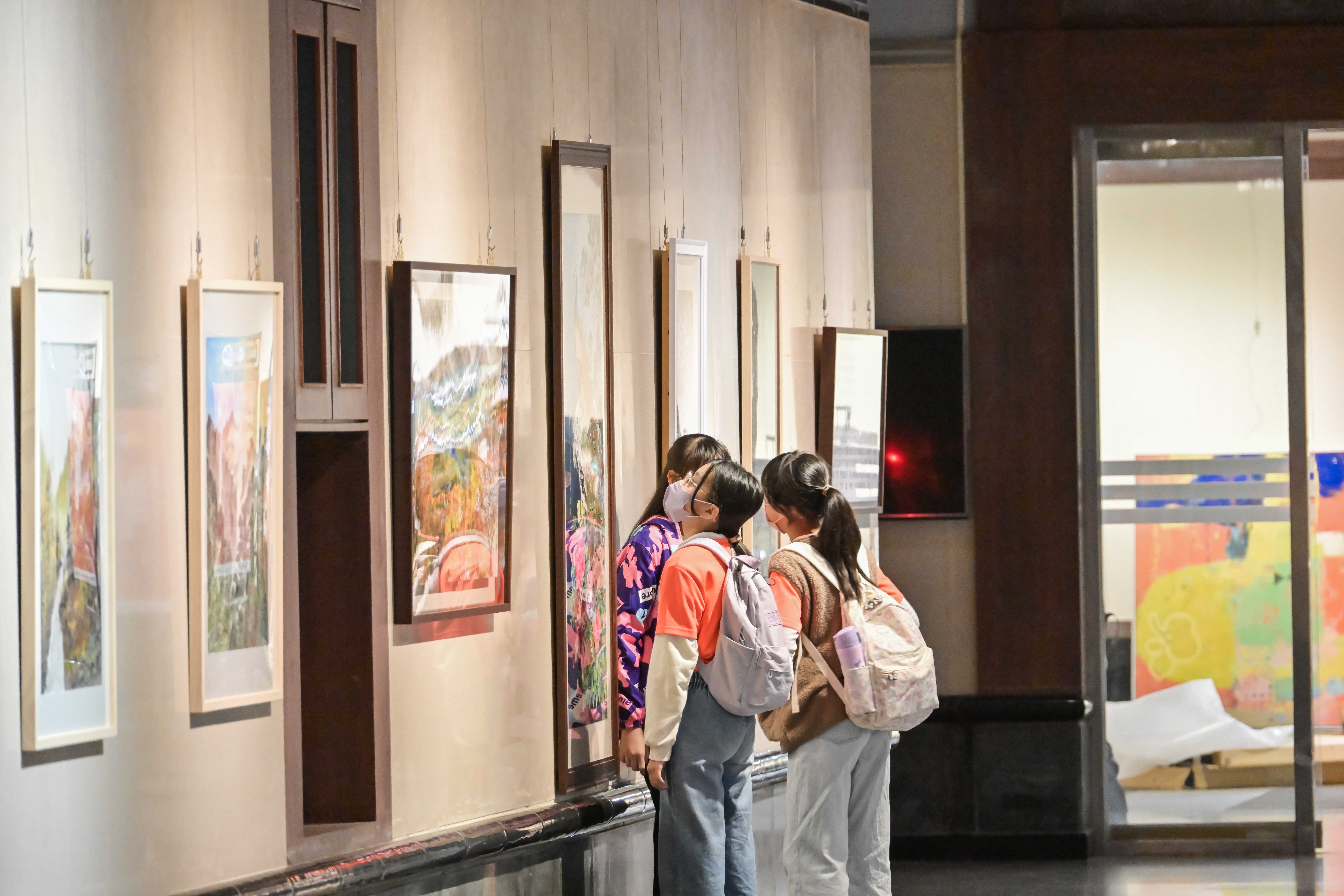 09_參觀新竹241藝術空間，動手做一幅屬於自己的展覽海報-1