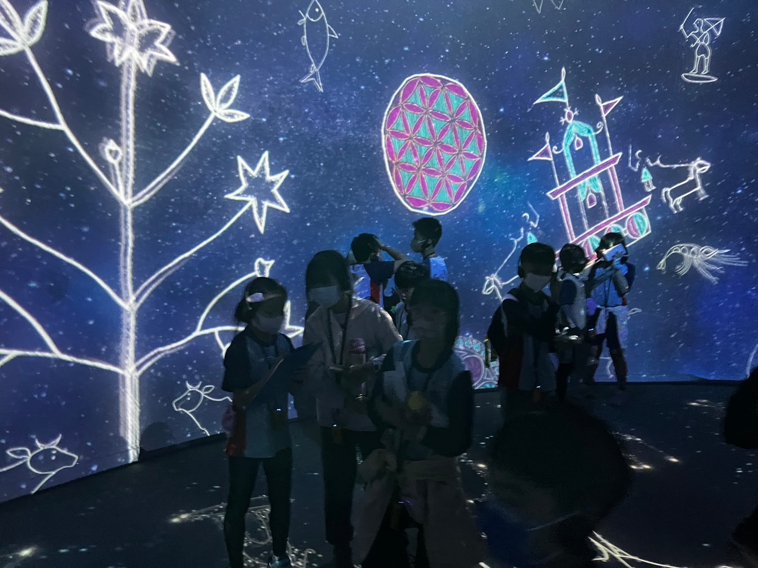 07_參觀新竹241藝術空間當期特展的大合影