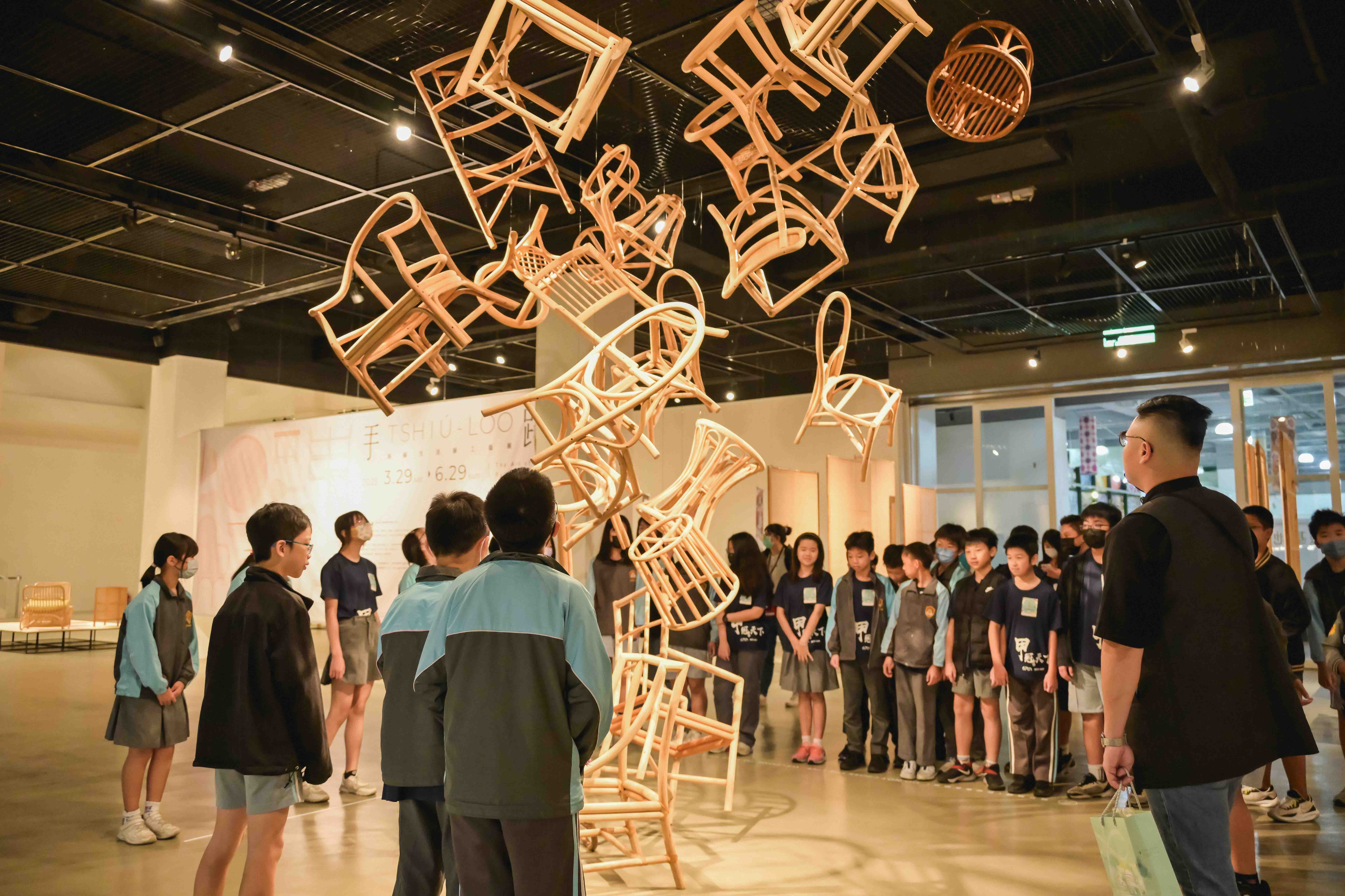 09_參觀新竹241藝術空間，動手做一幅屬於自己的展覽海報-1