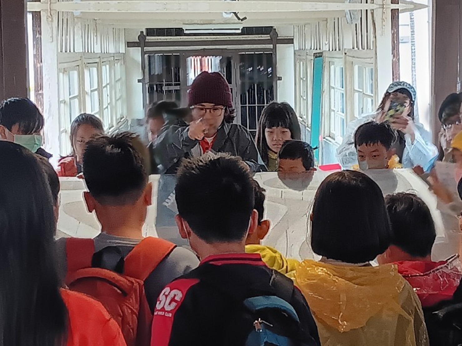 07_參觀新竹241藝術空間當期特展的大合影