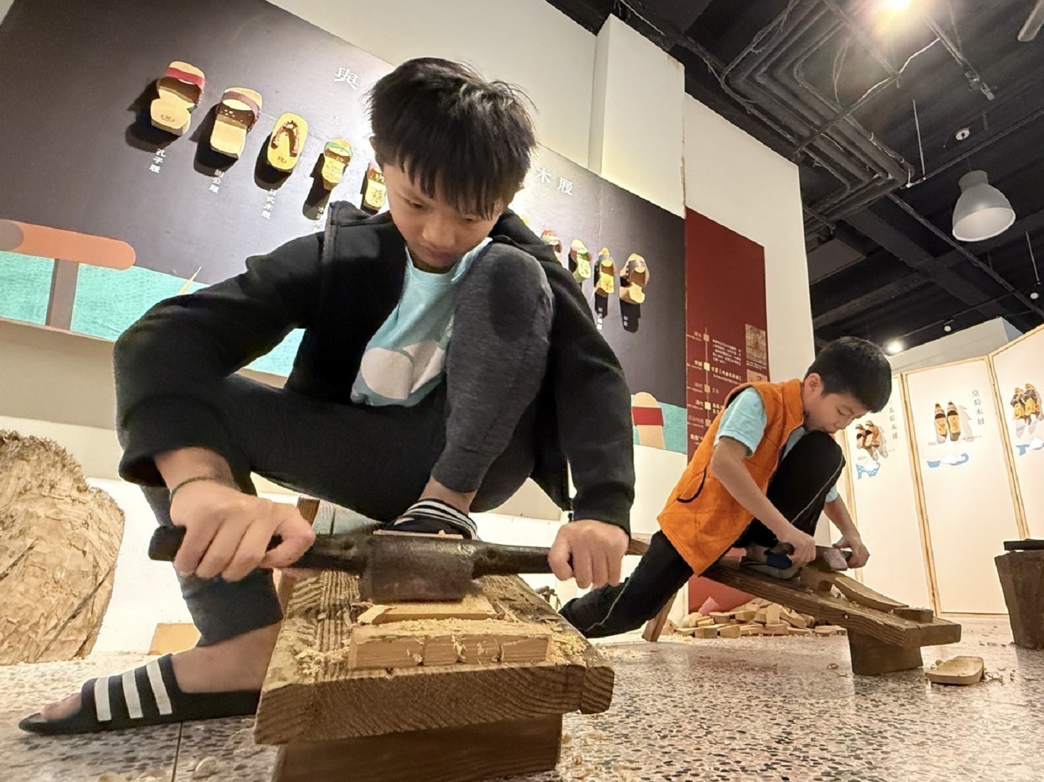 07_參觀新竹241藝術空間當期特展的大合影