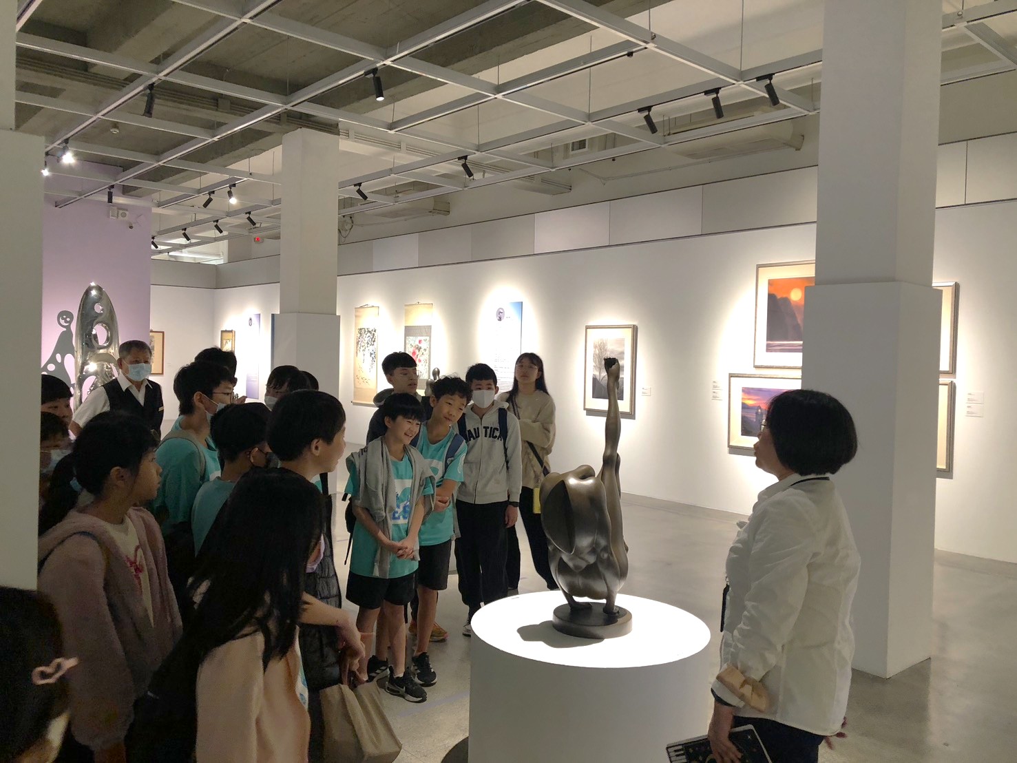 07_參觀新竹241藝術空間當期特展的大合影