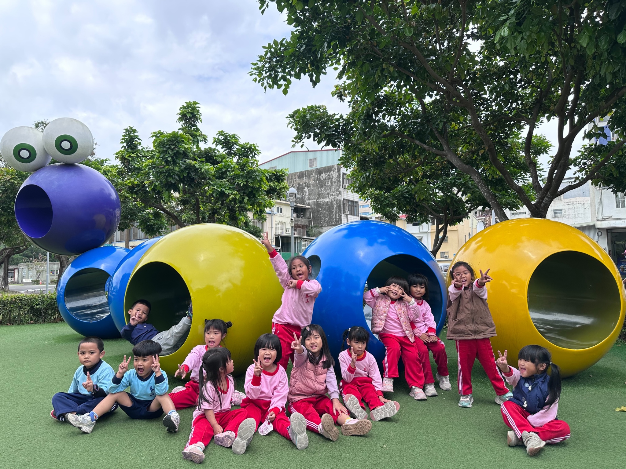 09_參觀新竹241藝術空間，動手做一幅屬於自己的展覽海報-1