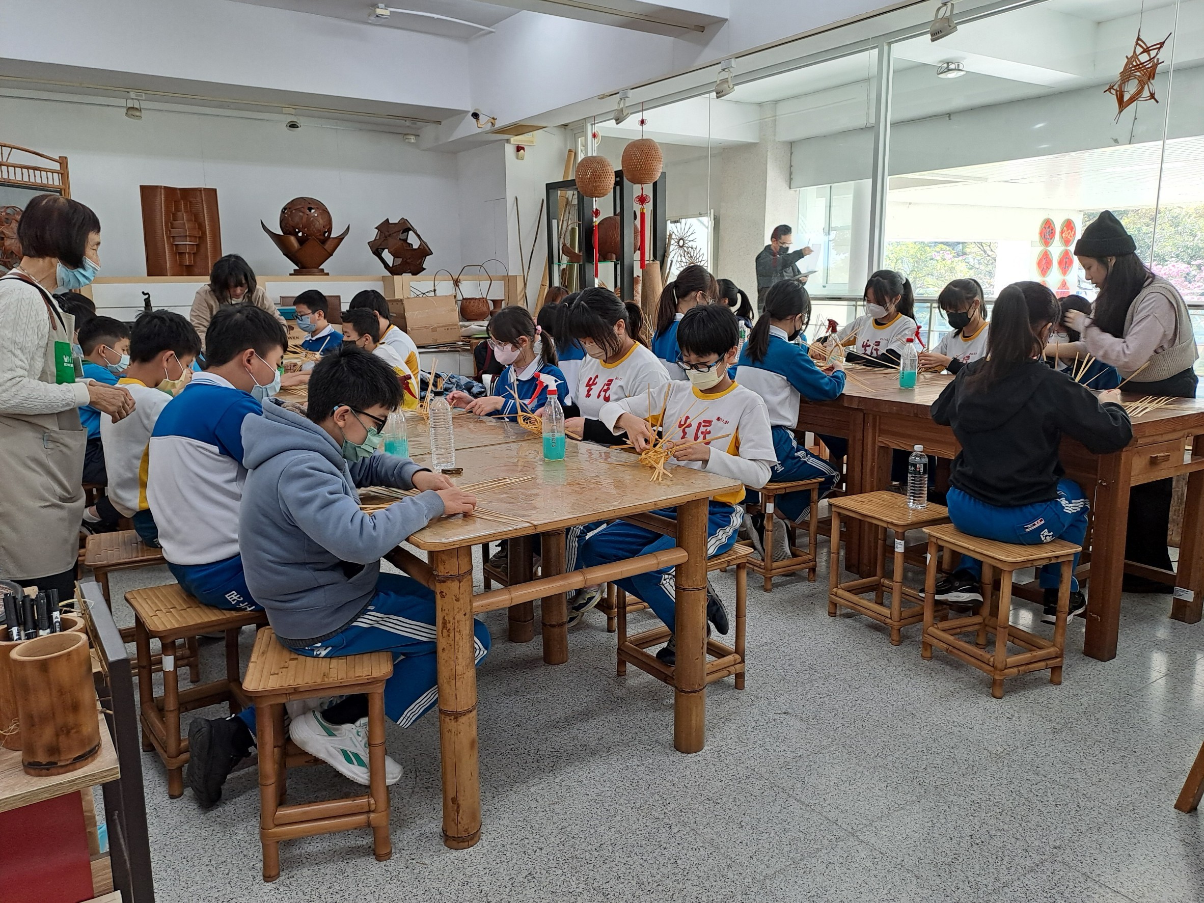 09_參觀新竹241藝術空間，動手做一幅屬於自己的展覽海報-1