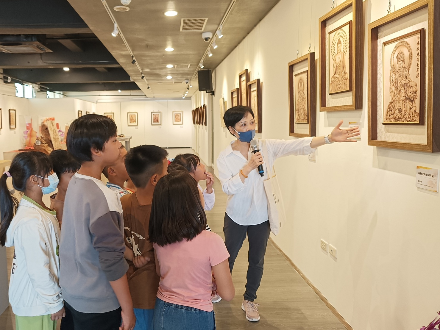 07_參觀新竹241藝術空間當期特展的大合影