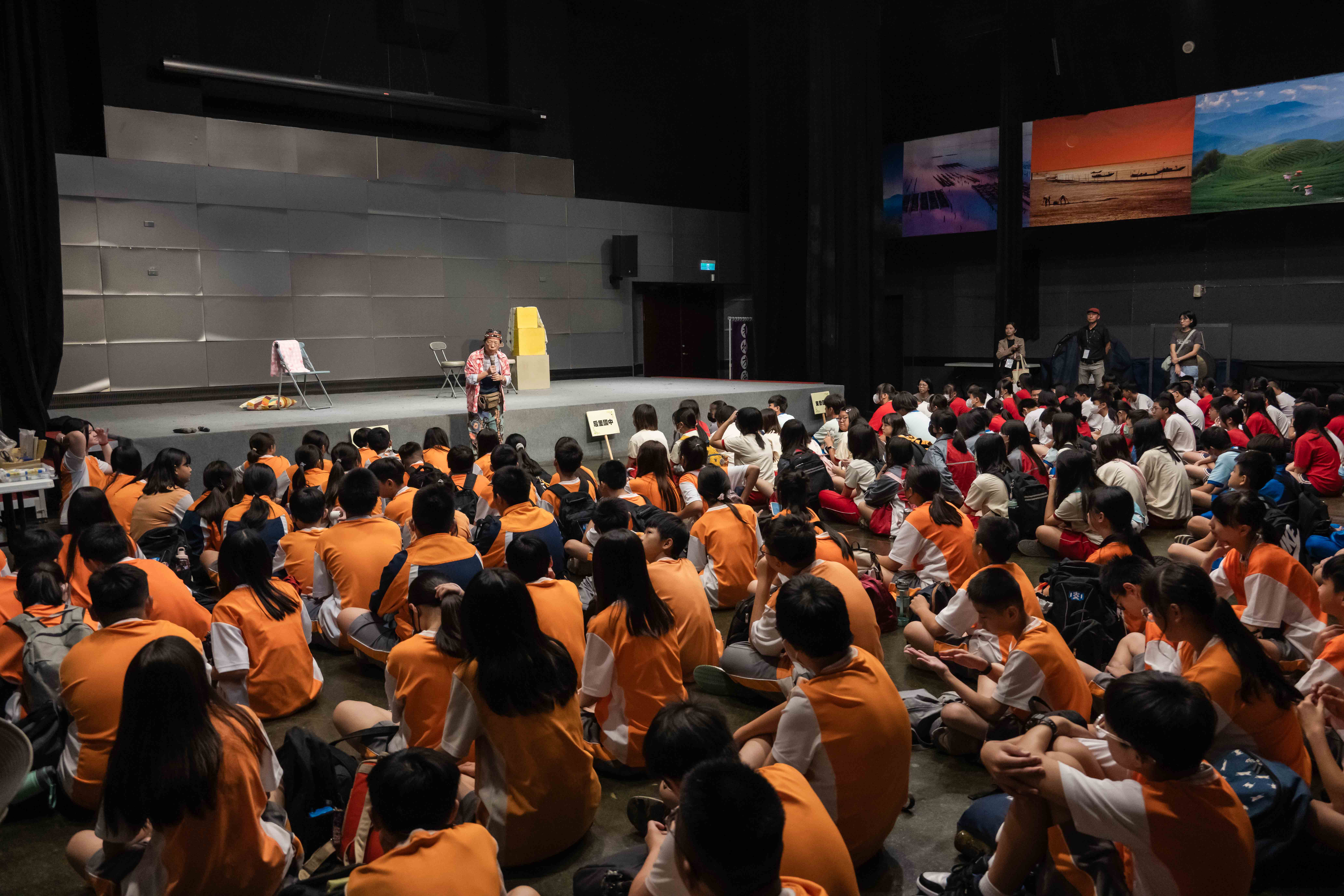 09_參觀新竹241藝術空間，動手做一幅屬於自己的展覽海報-1