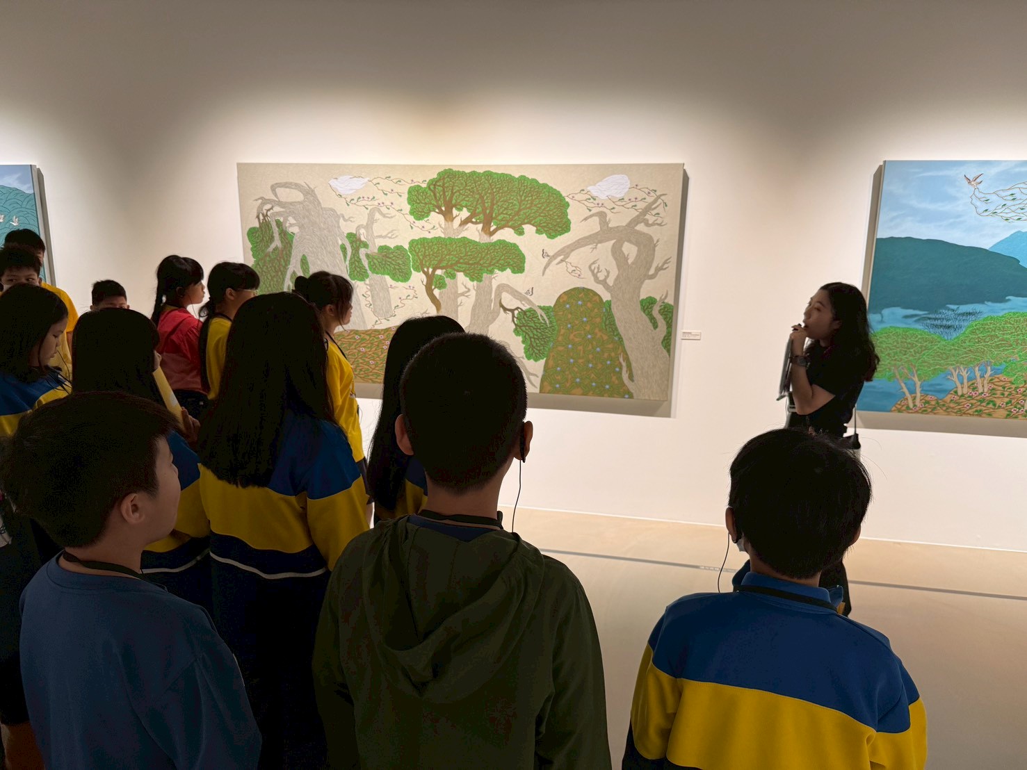 07_參觀新竹241藝術空間當期特展的大合影