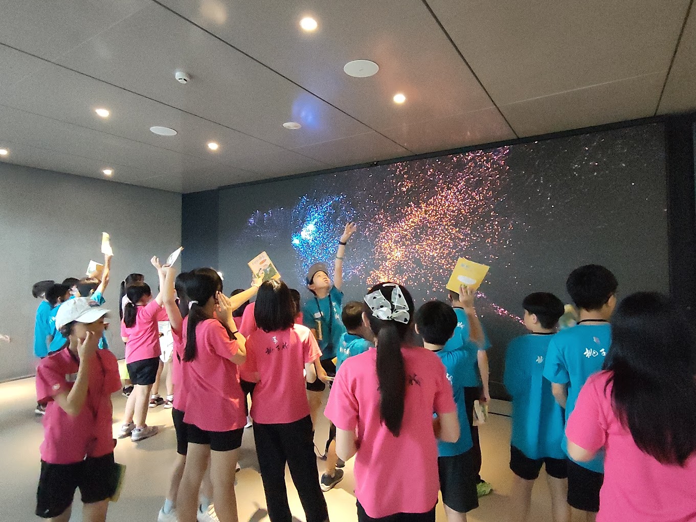 09_參觀新竹241藝術空間，動手做一幅屬於自己的展覽海報-1