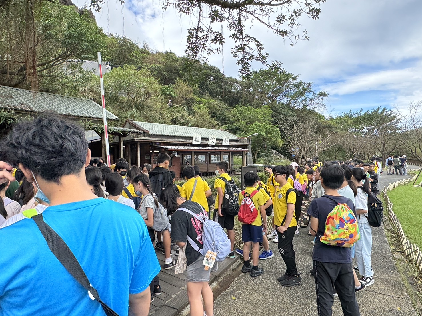09_參觀新竹241藝術空間，動手做一幅屬於自己的展覽海報-1